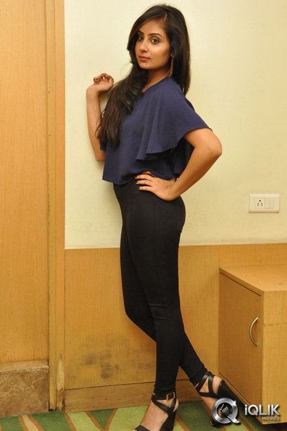 Bhanu-Sri-Mehra-at-Ala-Ela-Platinum-Disc-Function